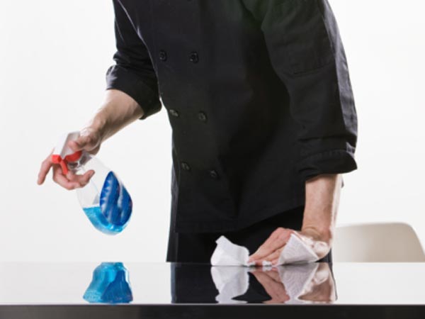 Hygiene im Büro  - Der Arbeitsplatz - Reinigungstipp